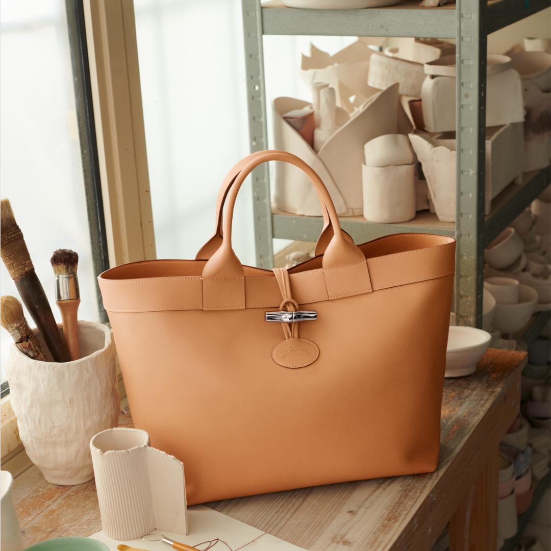 Longchamp | Un ensemble sac + manteau + pull